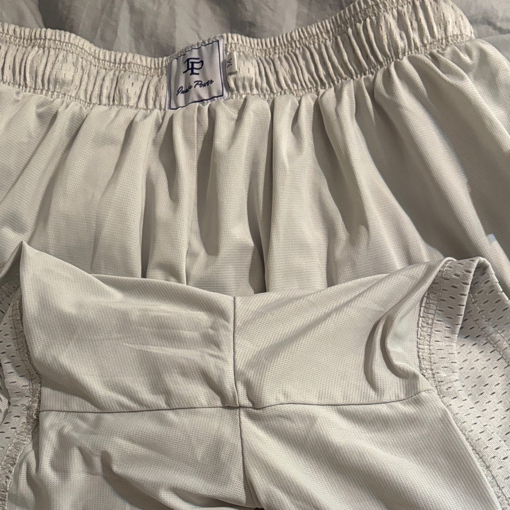 Inaka Power Light Gray and Pink Women's Athletic Shorts medium LiKe New - Picture 9 of 10
